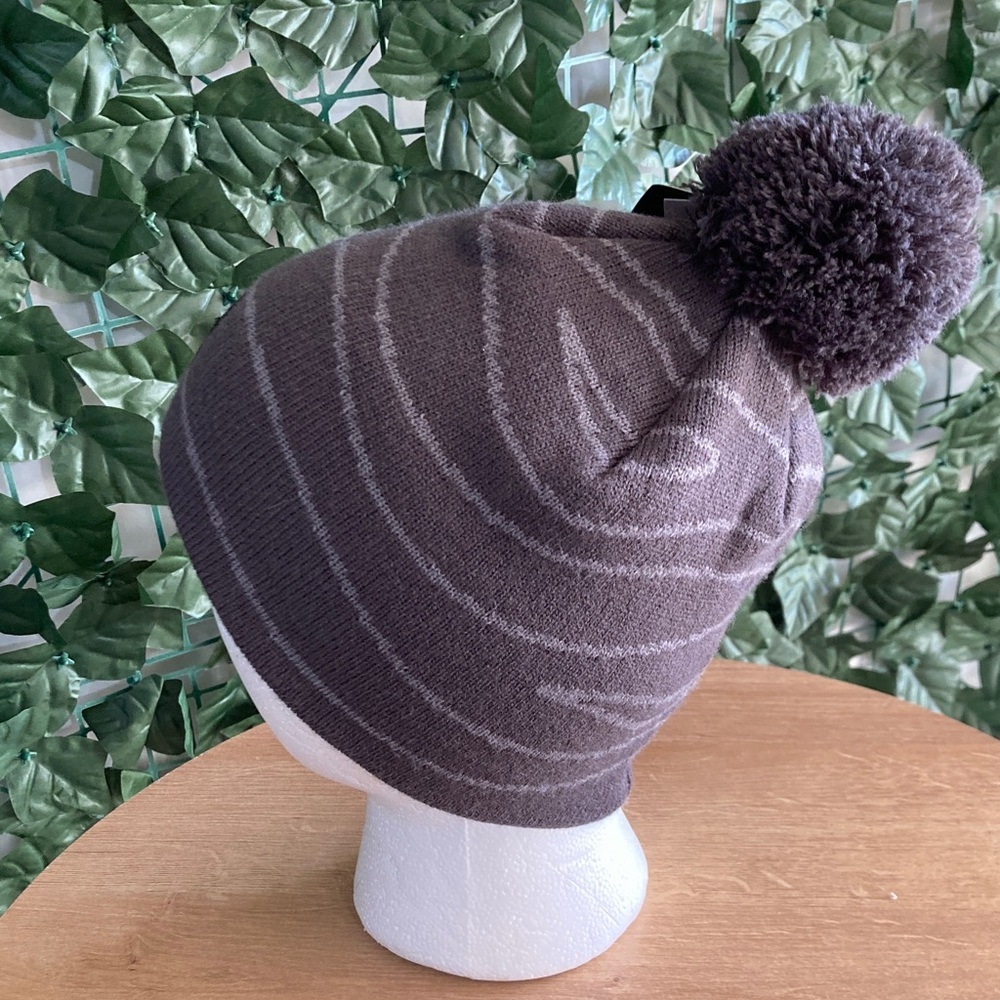 NWT PGA Tour Laser‎ Pattern Beanie with Pom Pom Color: Asphalt ONE SIZE - Picture 3 of 8